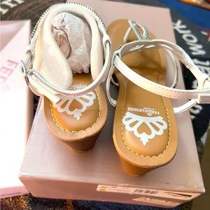 FERGULICIOUS SANDALS